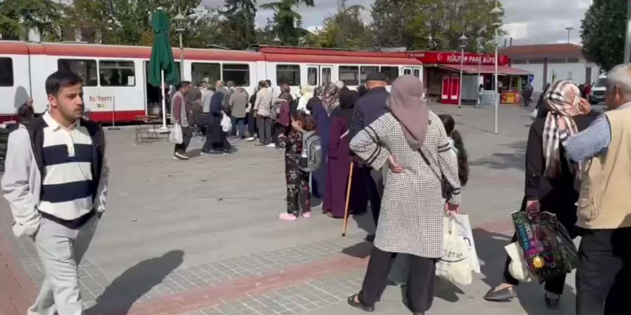 AKP'nin kalesi Konya'da 5 liralık simit kuyruğu! Erdoğan'ın o sözü akıllara geldi