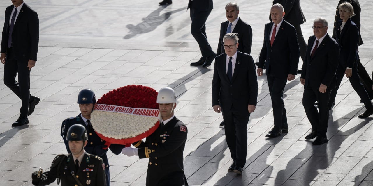 İngiltere Başbakanı'ndan Anıtkabir ziyareti: Saygılarımı sunmak bir onurdur