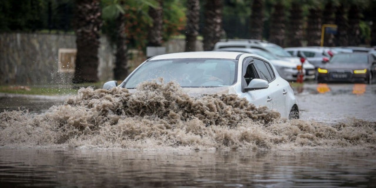 Meteoroloji'den 5 il için yeni 'sel' uyarısı