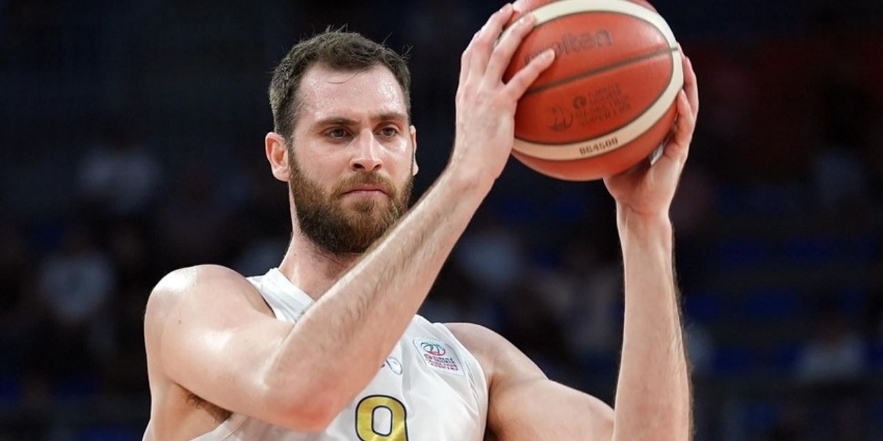 Papagiannis 8 ay oynamayacak