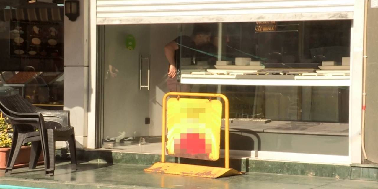 Kuyumcu dükkanının kameralarını boyayıp kilolarca altın çaldılar