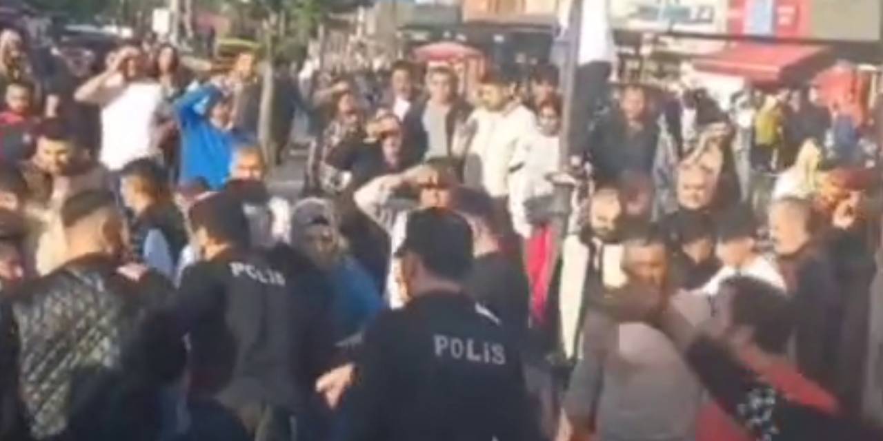 Kız öğrencileri taciz edip esnafa bıçak çekmişti: 18 yaşındaki genç tutuklandı!