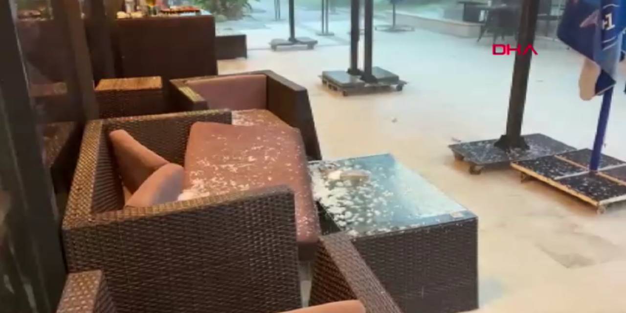 Meteoroloji uyarmıştı! Antalya'da sağanak ve dolu hayatı felç etti