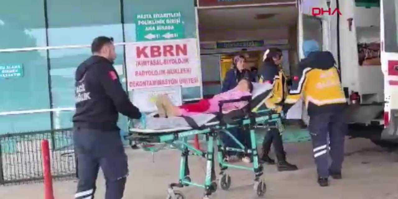 9 yaşındaki çocuğun üzerine 250 kiloluk demir kapı devrildi