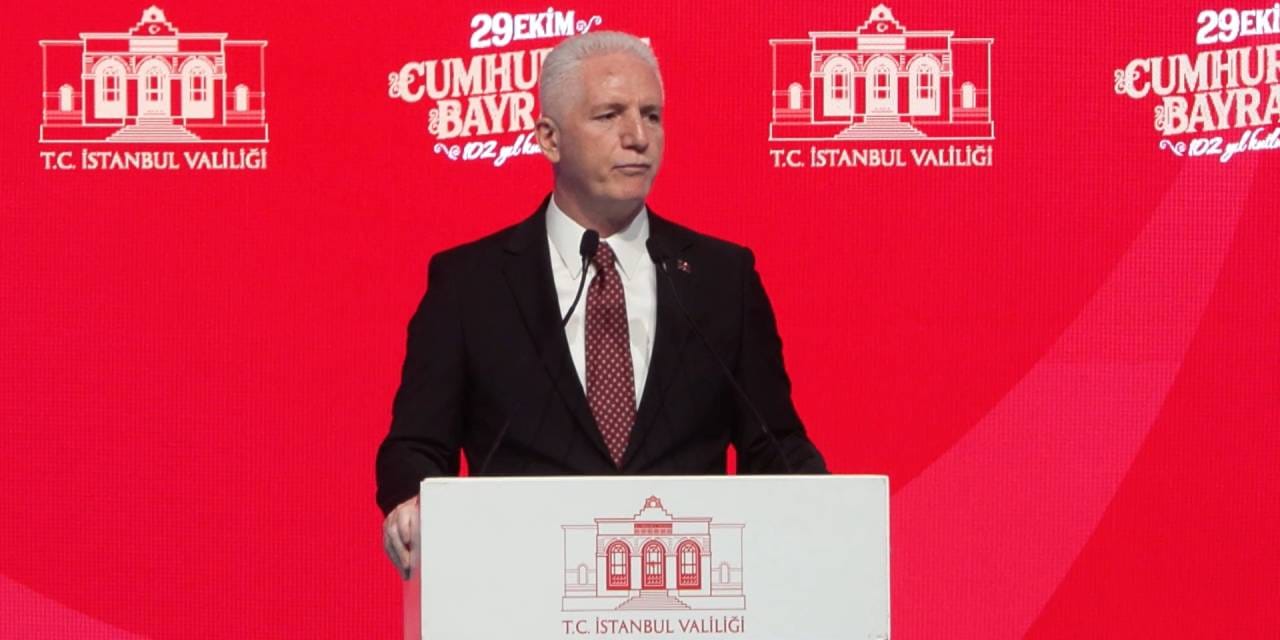 İstanbul Valisi Davut Gül: Cumhuriyet emin ellerde