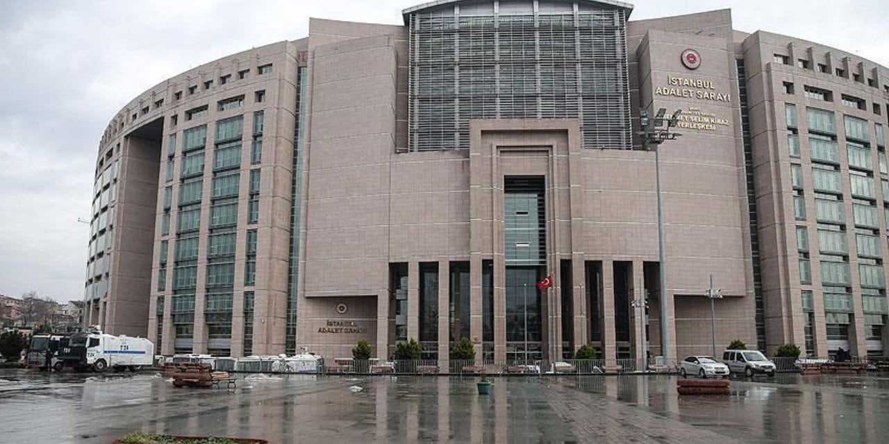 İstanbul Cumhuriyet Başsavcılığı sosyal medyaya geldi! Altı kişiyi takip etti