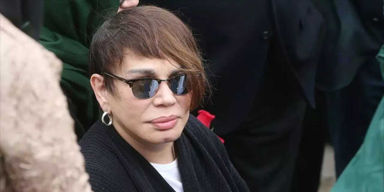 Saçlarını kazıtan Sezen Aksu'nun son hali ortaya çıktı