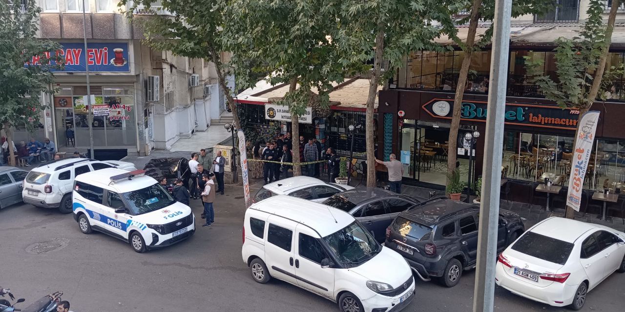 Diyarbakır'da sanat merkezi kurşunlandı!