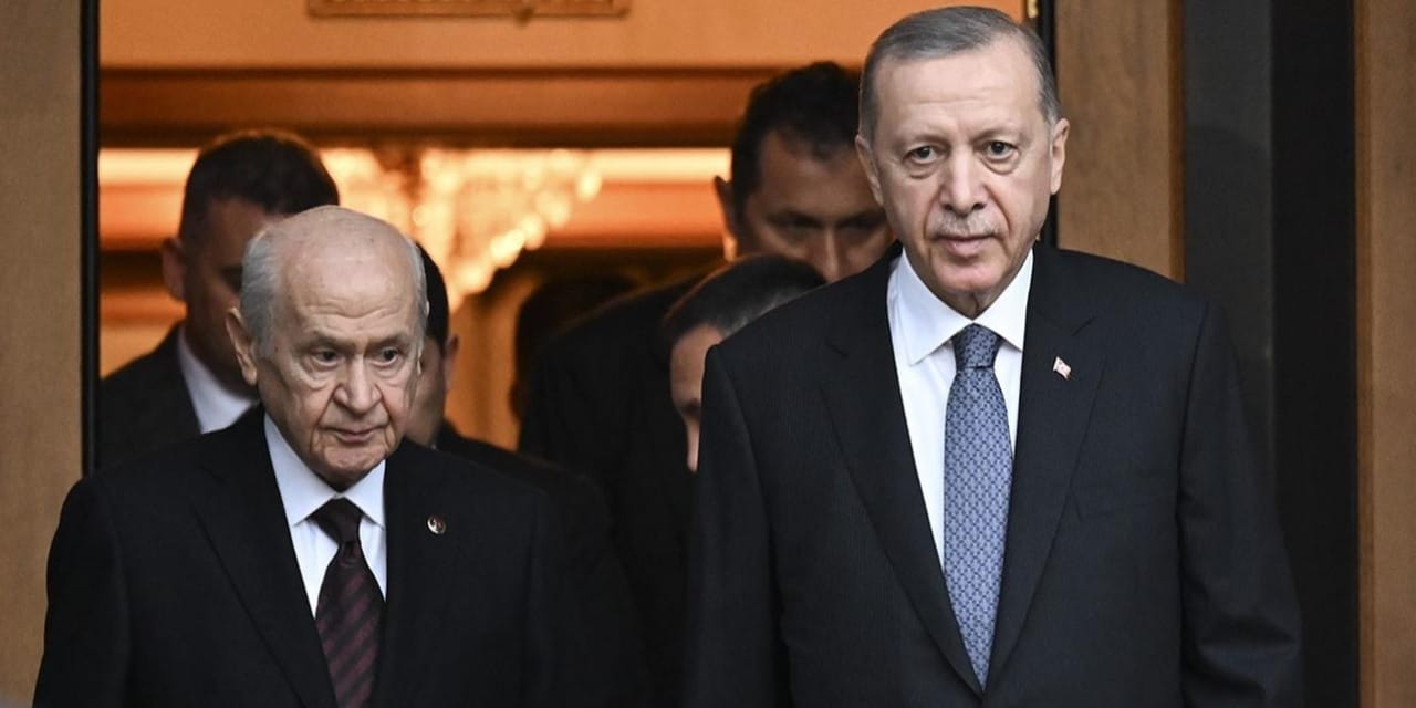 Cumhur İttifakı dağılıyor mu? İktidar medyası yazarı açık açık uyardı! "Bahçeli’yi kaybetme lüksünüz yok"