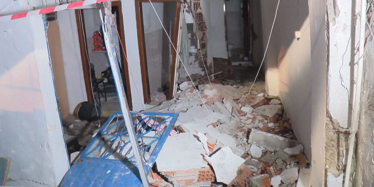 Bağcılar'da korkutan patlama! 1'i ağır 3 yaralı