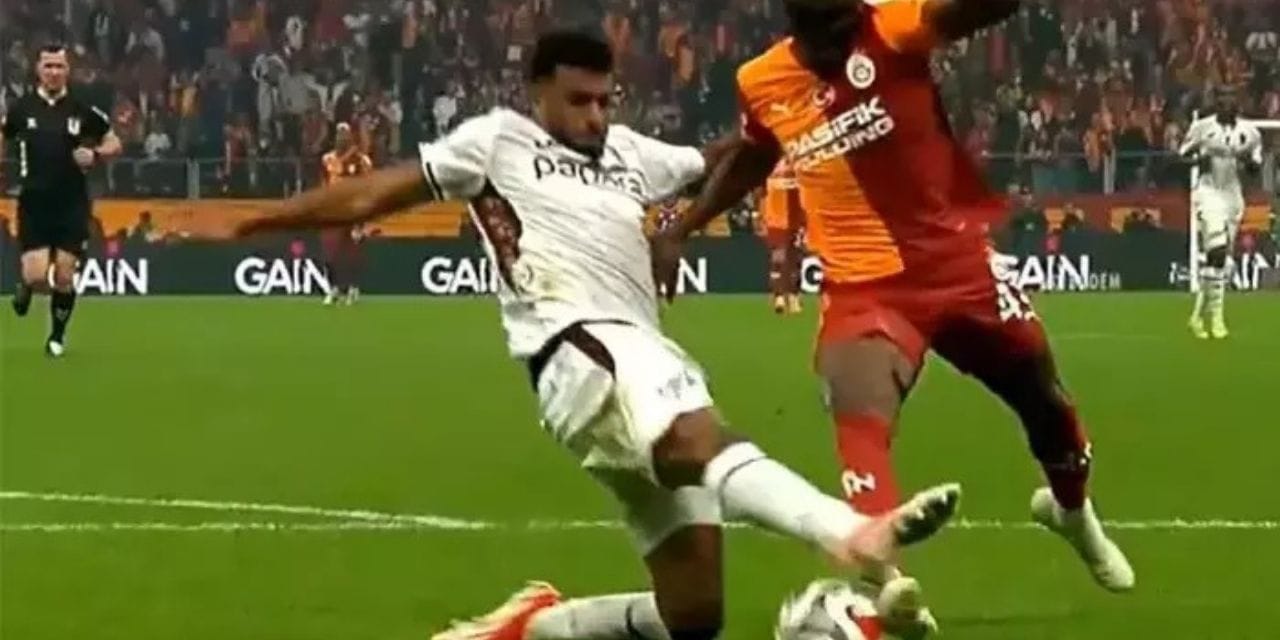 Osimhen'in pozisyonu penaltı mı? Eski hakemler açıkladı