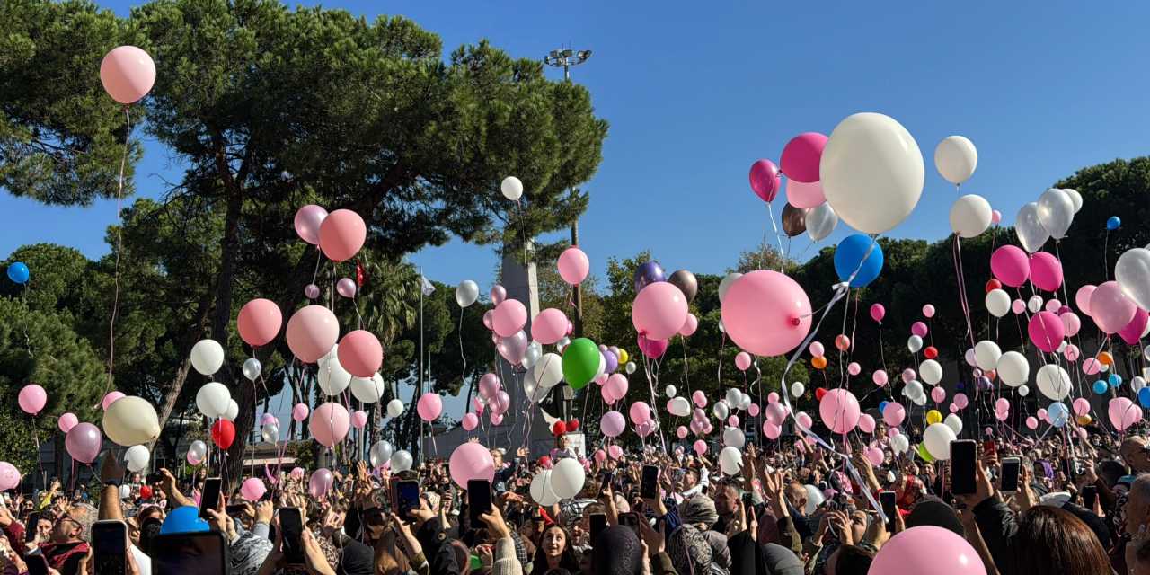 Balonlar bu kez SMA'lı Gökçe Zeren bebek için uçtu