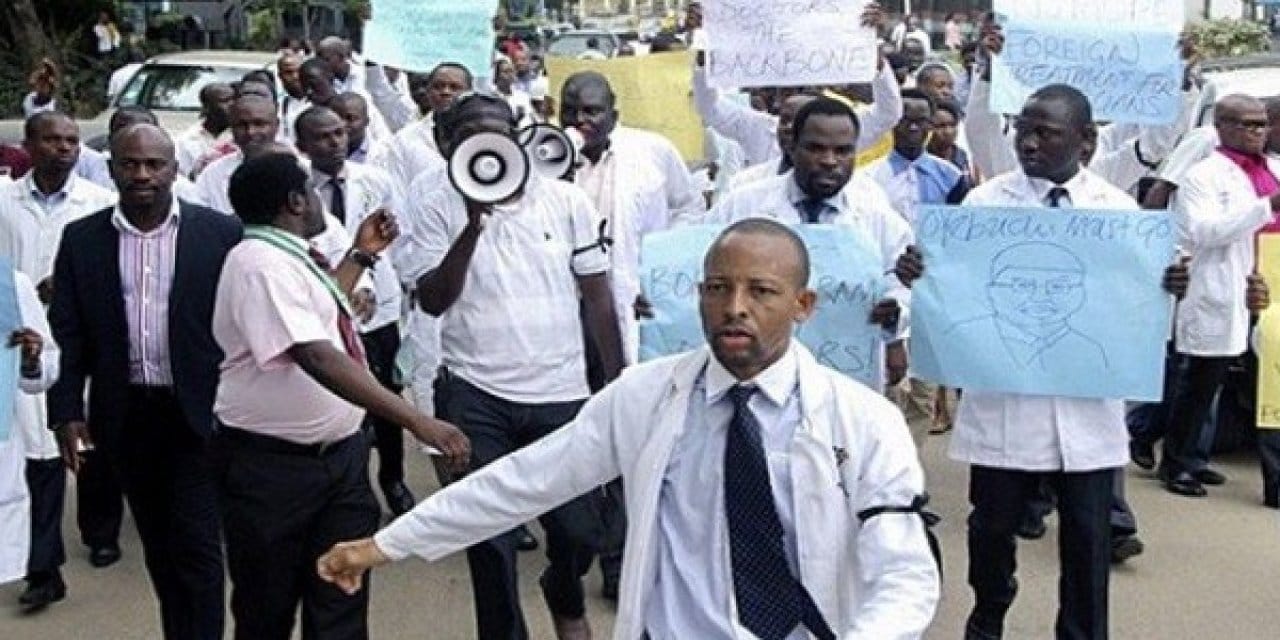 Doktorlar hükümete karşı ayaklandı: Grev başladı!