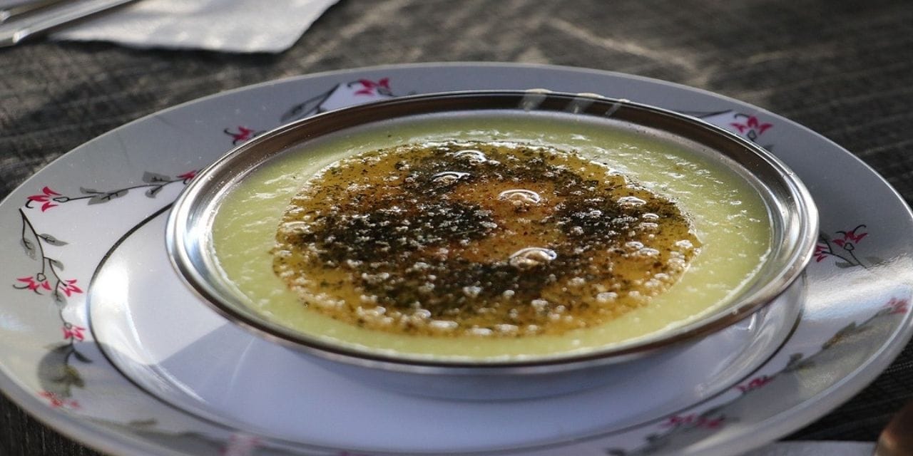 Zengin ve fakir sofralarının ortak yemeğini açıkladı: Ben Ecevit çorbasını çok severim!