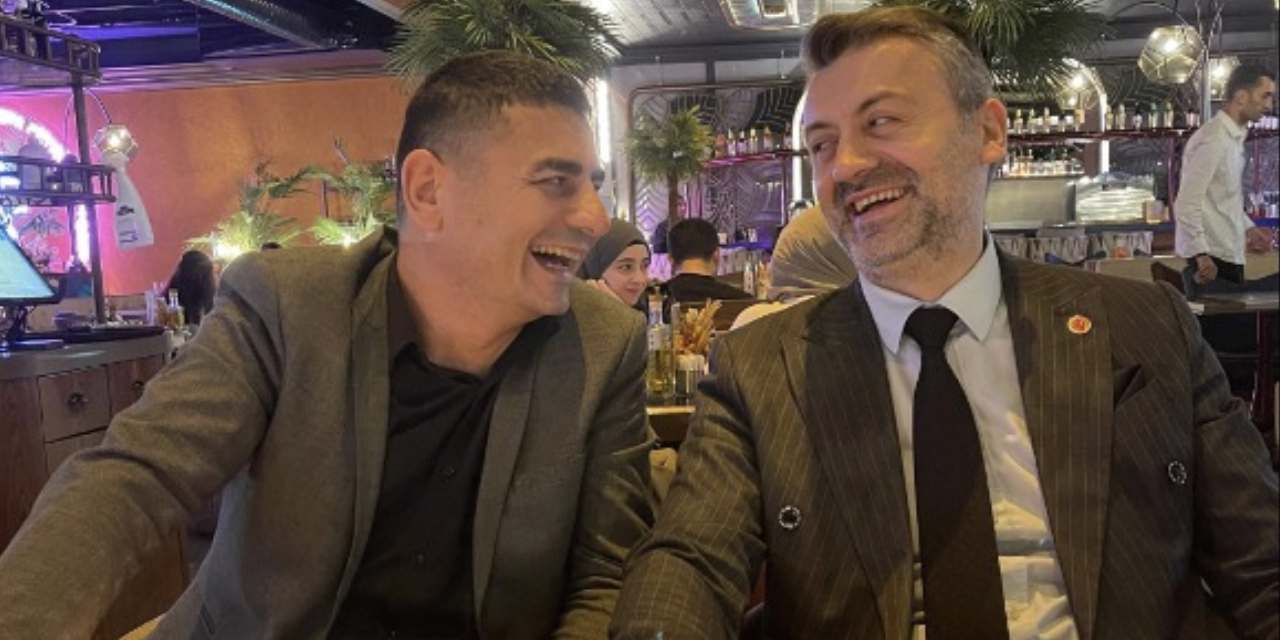 Bayrampaşa Belediyesi AKP'ye geçince gülerek poz vermişti: O fotoğrafı ödülsüz kalmadı!