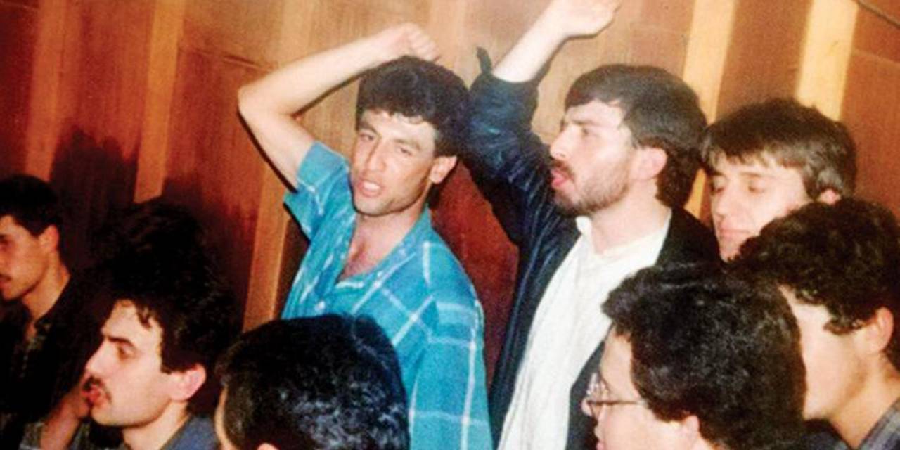 Ahmet Hakan "Kahrolsun İsrail" sloganı atarken...