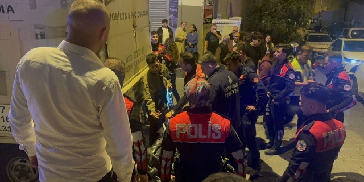 Küçükçekmece'de motosiklet kazası: 2 polis yaralı
