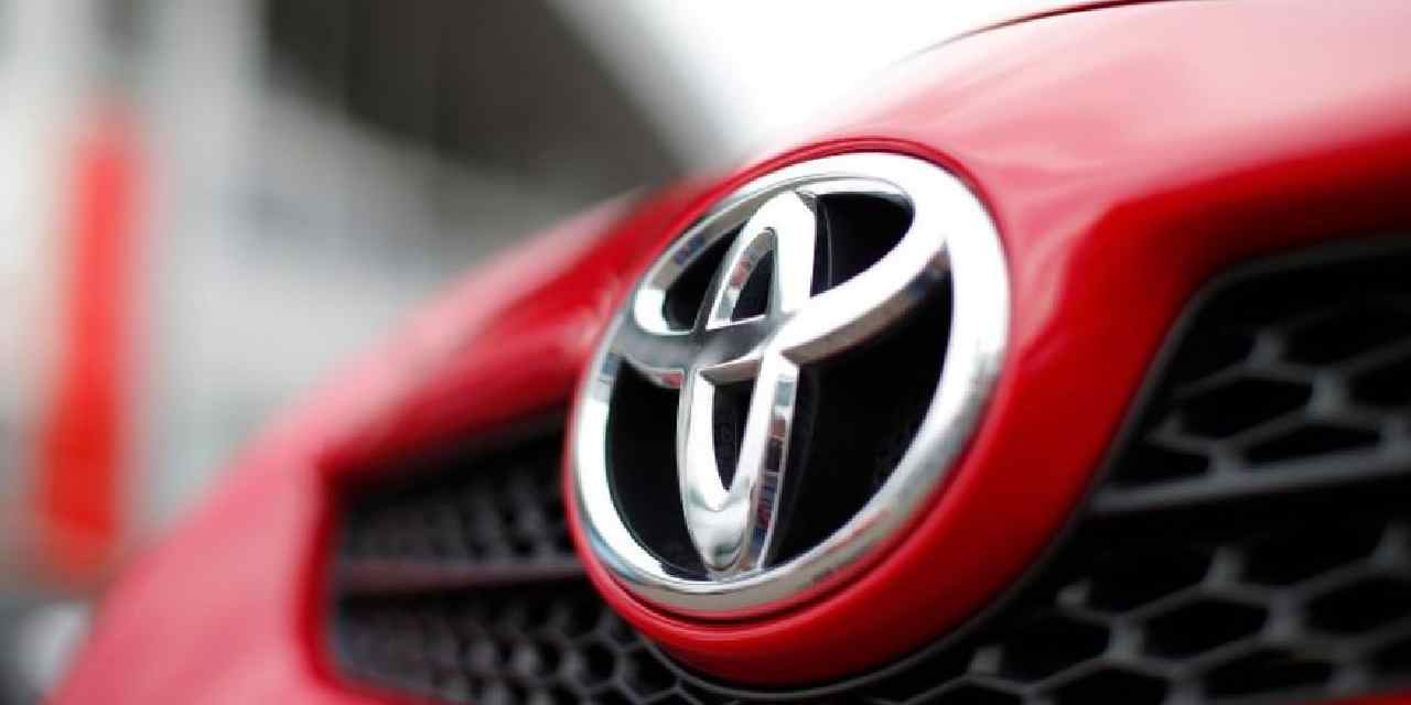 Toyota'nın karı düştü