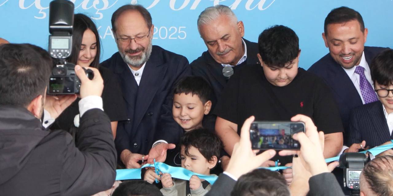 Görevden alındı ama törenlere devam ediyor: Ali Erbaş Anaokulu açılışında ortaya çıktı