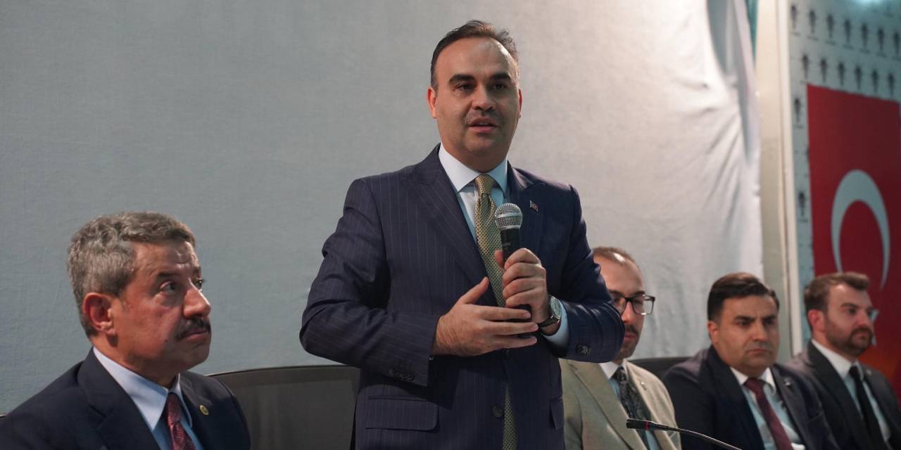 Bakan Kacır'dan 'petrol' müjdesi: Bilgi aldık muazzam bir çalışma var