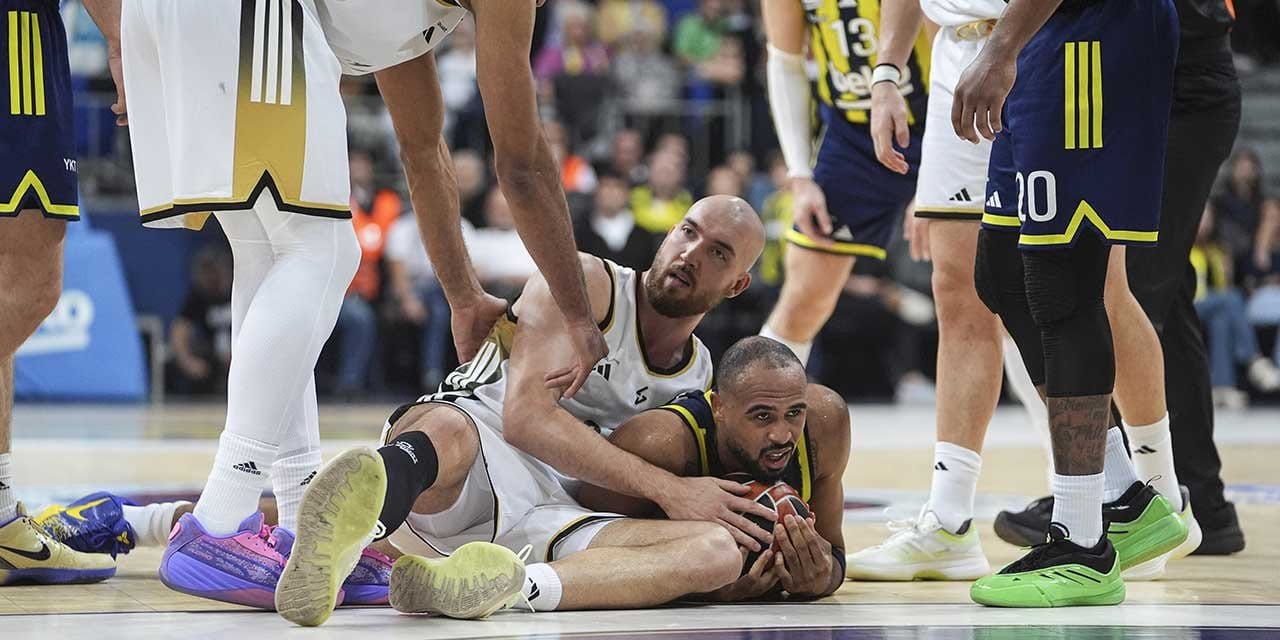 Fenerbahçe farklı kazandı