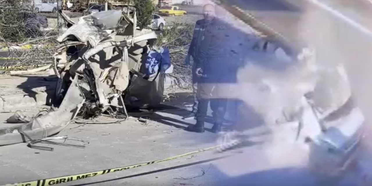 Nevşehir’de feci kaza! Otomobil ağaca ok gibi saplanıp ikiye bölündü