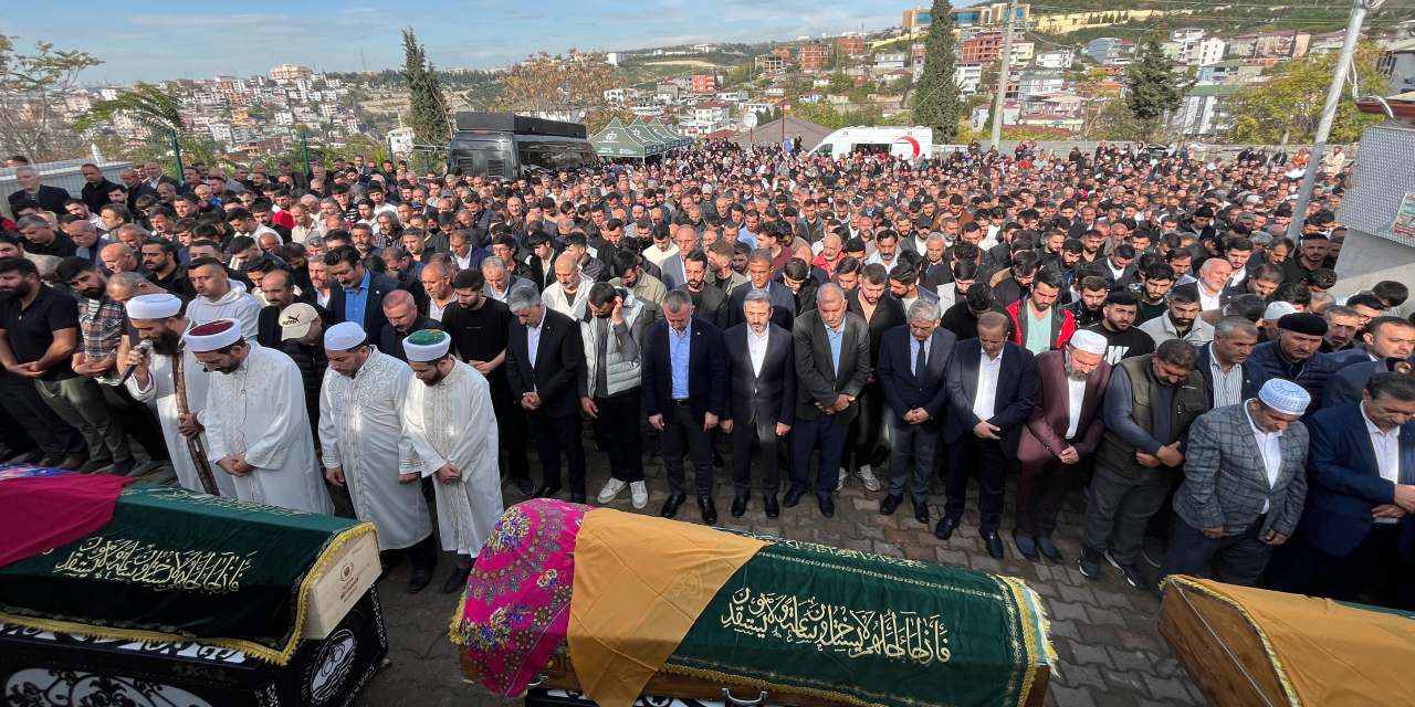 Patlamada can veren çocuk işçiler son yolculuğuna uğurlandı
