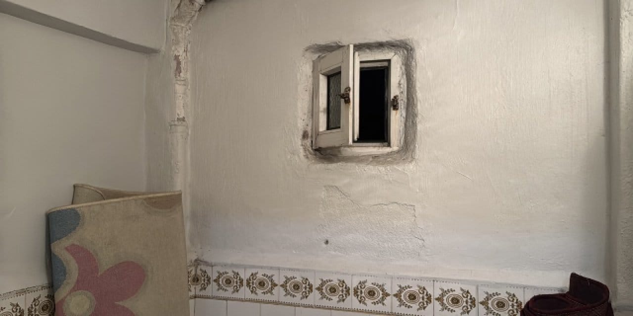 Kütahya'da kan donduran olay: Bebeğini havalandırma boşluğundan aşağı attı