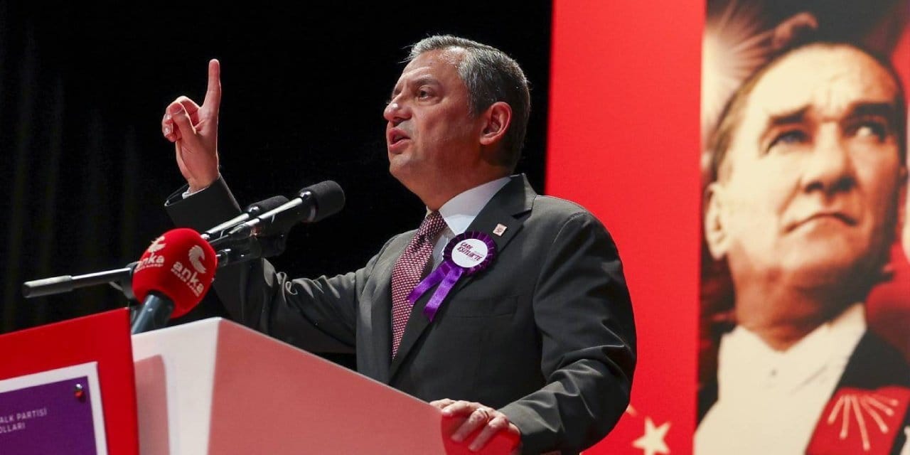 CHP Lideri Özel ve partiden 10 Kasım mesajı: Mücadele bitmeyecek
