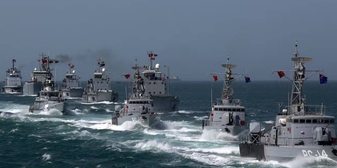 ABD Pasifik’te iki gemiyi vurdu: 6 kişi öldü