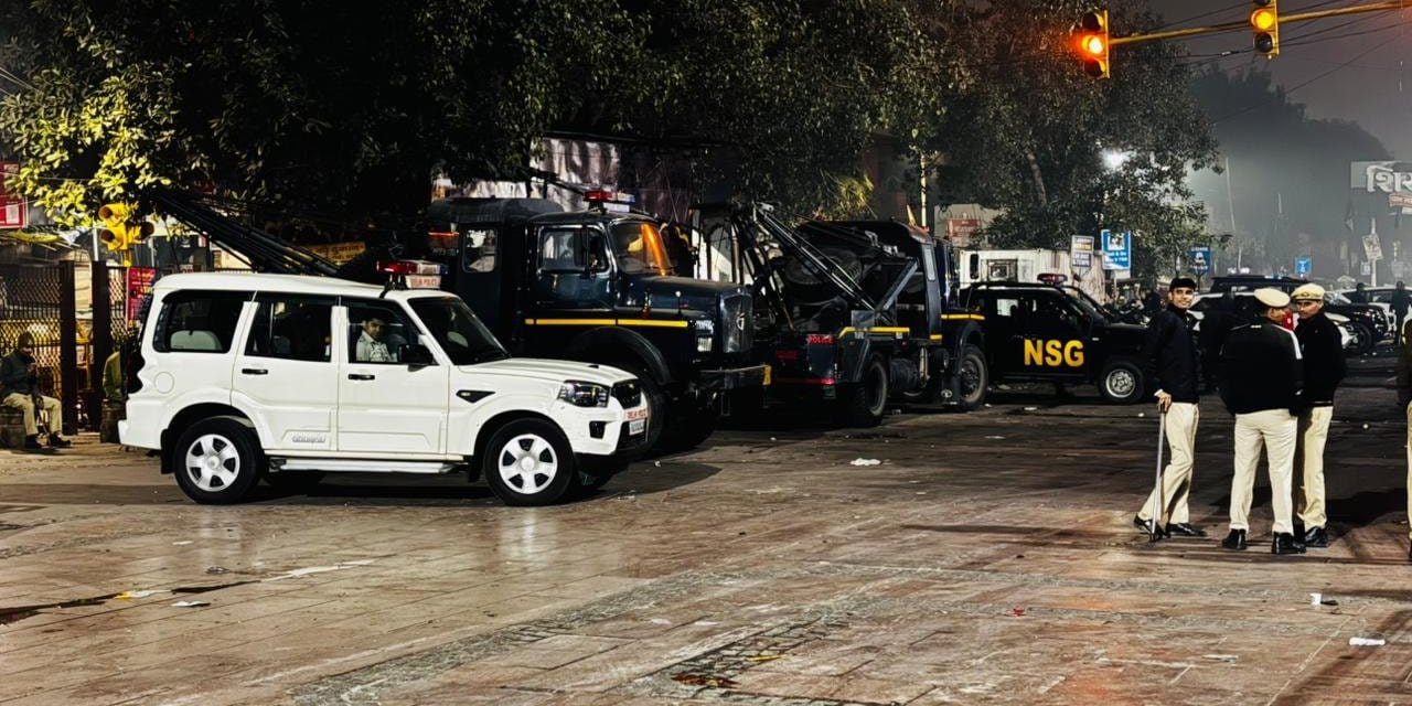 Hindistan'da araç patladı: En az 8 ölü