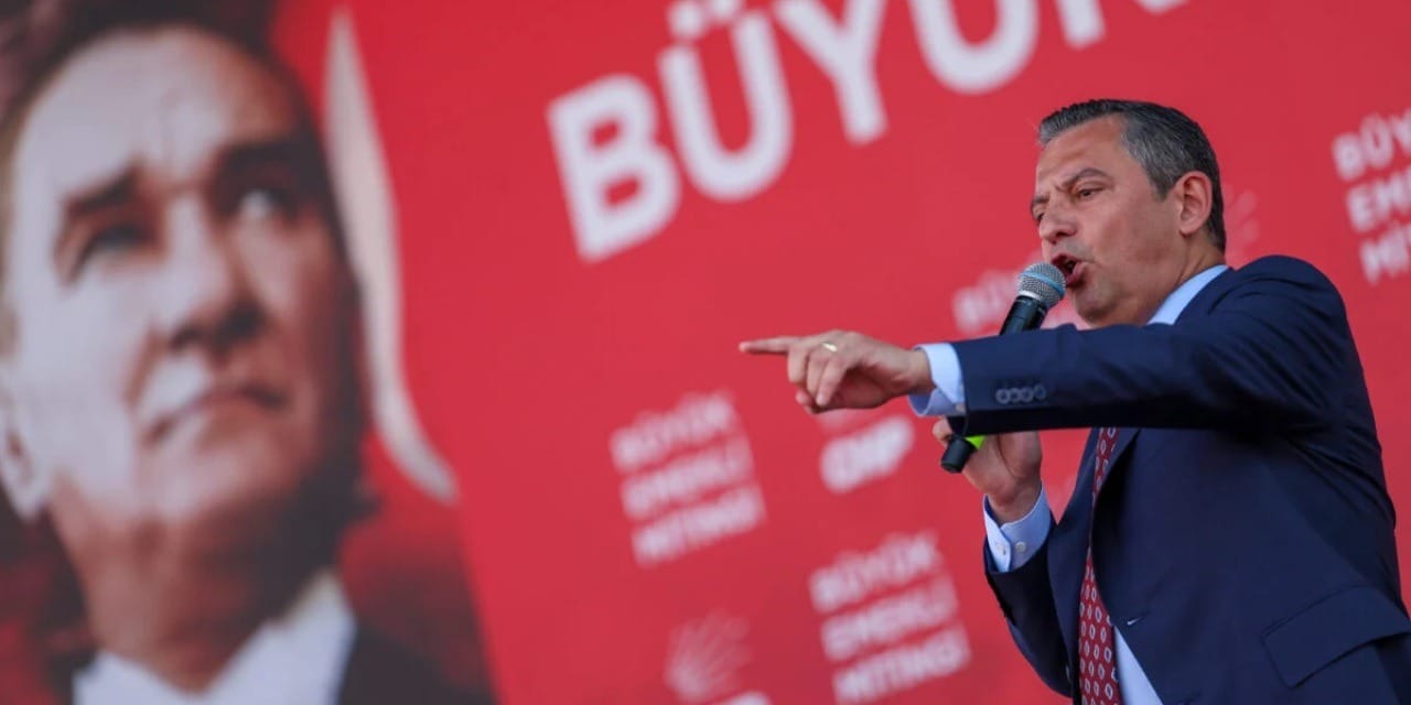 Son Dakika | Özel'den iddianame tepkisi: Darbecilerin siyasete muhtırası