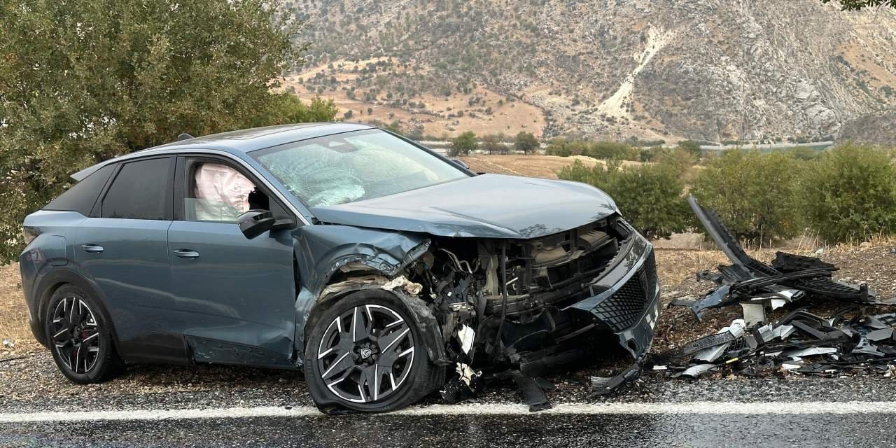 Adıyaman Kahta'da trafik kazası: 9 yaralı