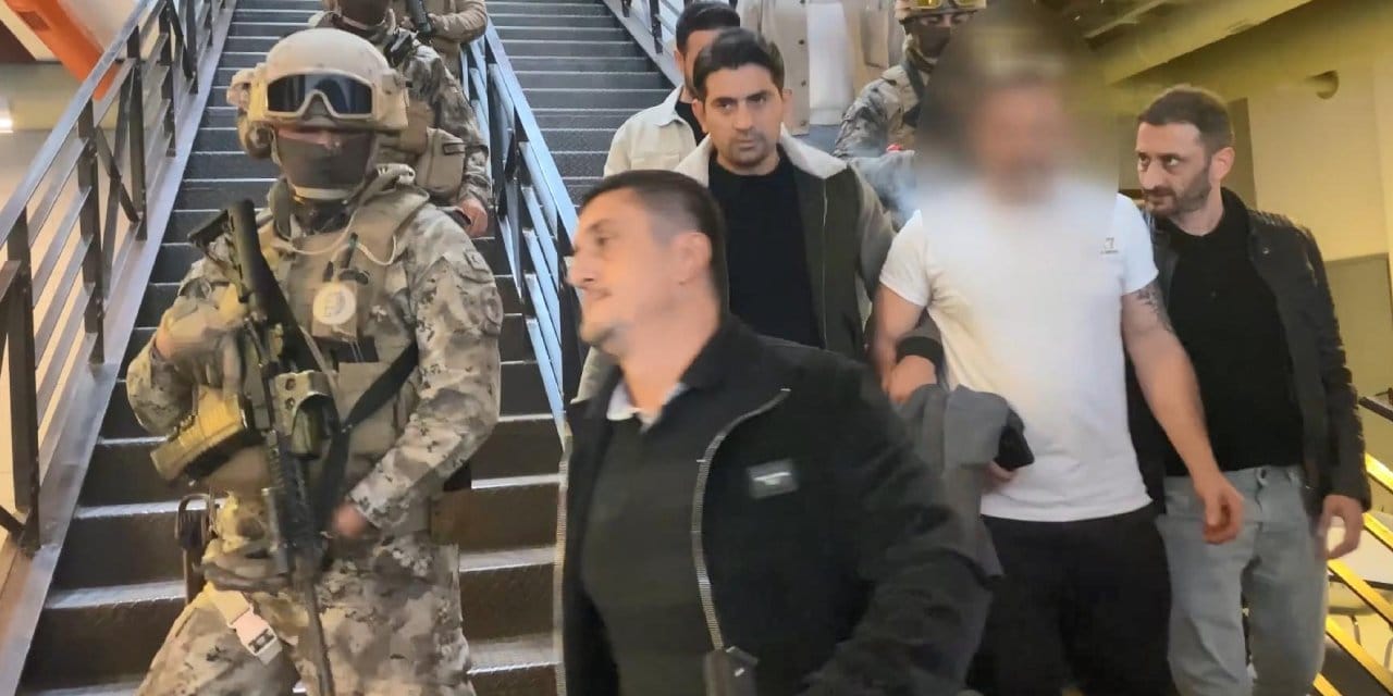 Oyuncak silahla Beinsports'u basan şüpheli tutuklandı