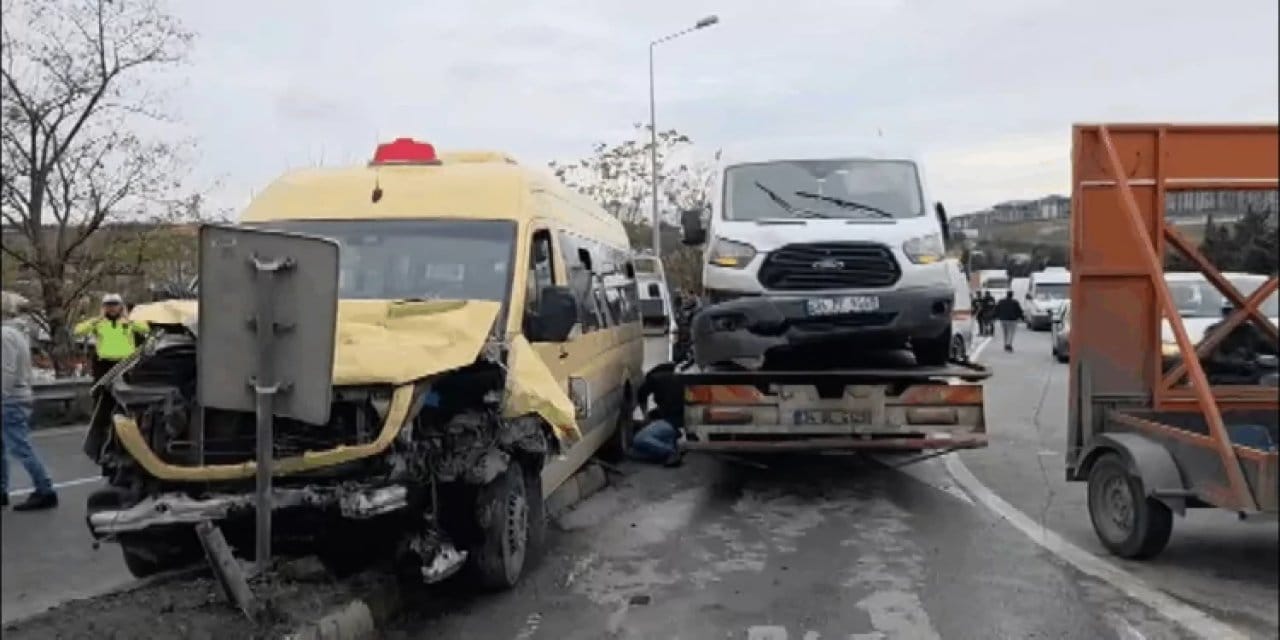 İstanbul'da zincirleme kaza: 12 yaralı