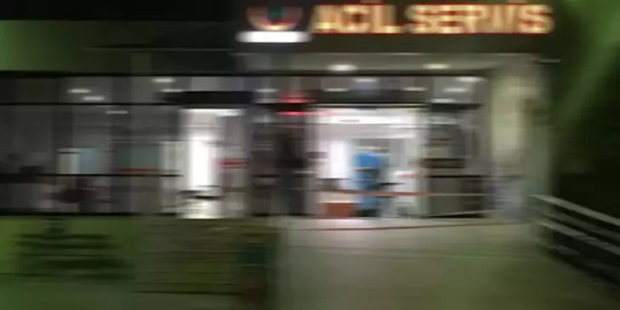 Şakalaşırken arkadaşını tüfekle başından vurdu