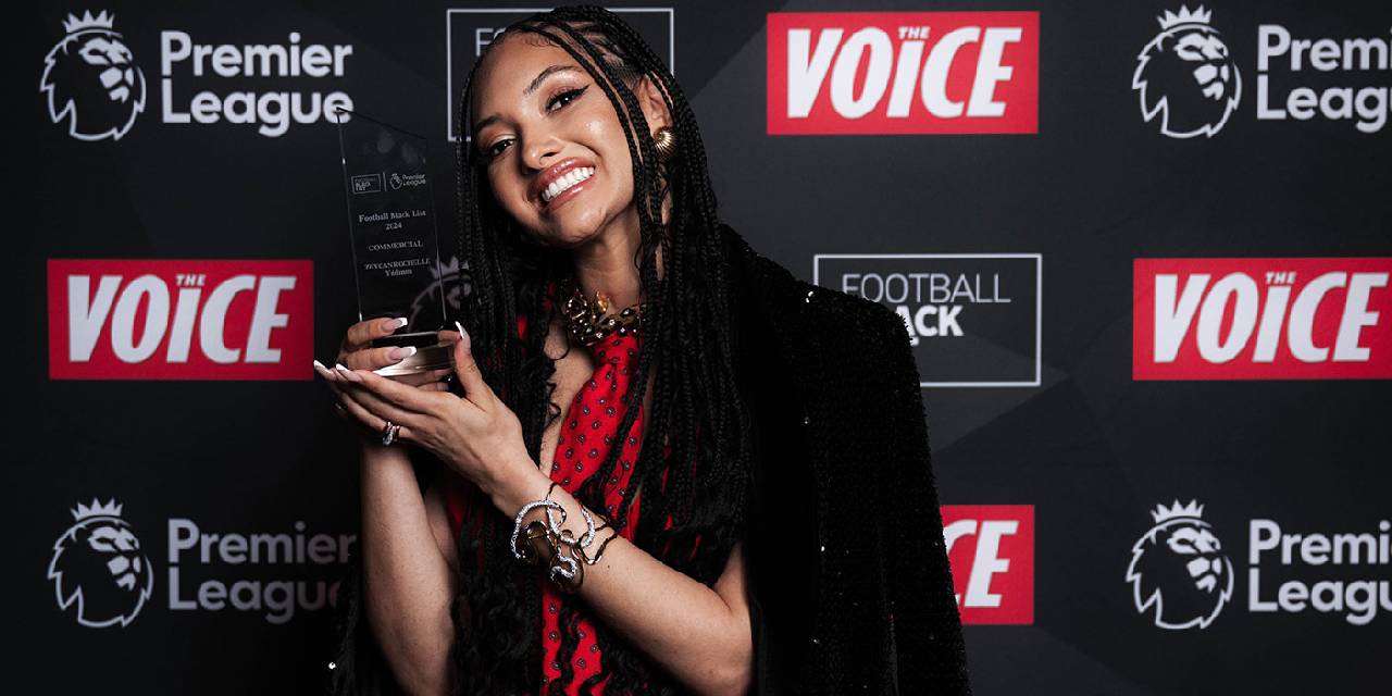 Samsunspor'un mor formasına 2 ödül birden