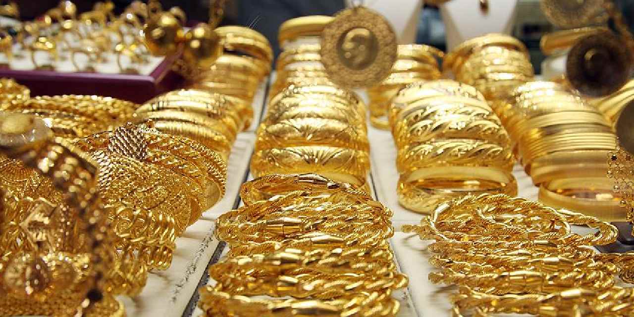 Altın yeniden zirveye tırmanıyor