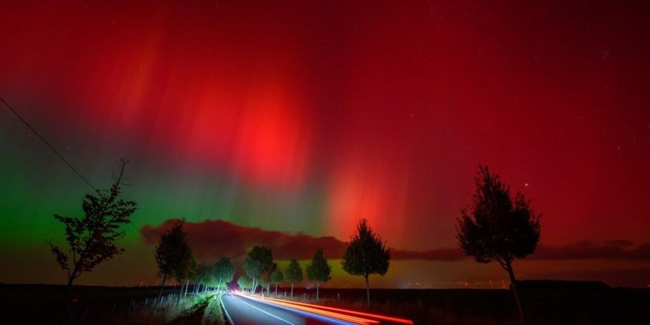 Dün gece gökyüzü şovdaydı: 12 Kasım gecesi Dünya 20 yılın en güçlü “yamyam fırtınasıyla” sarsıldı