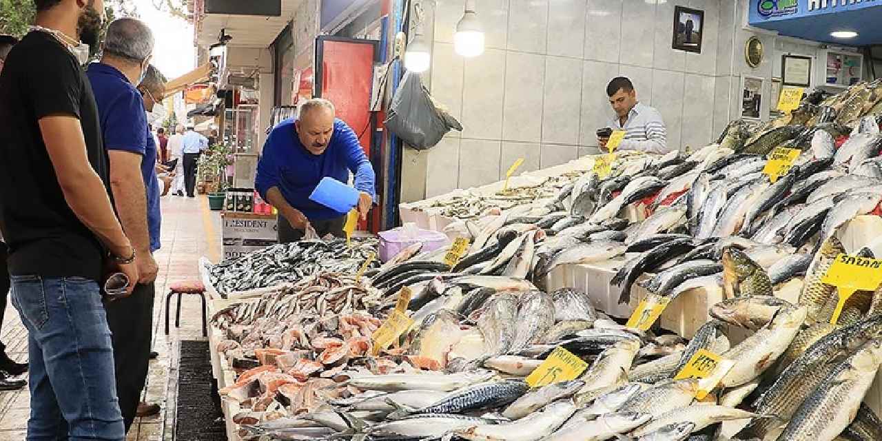 Tezgahlar doldu taştı: Kilosu 50 liraya yok satıyor