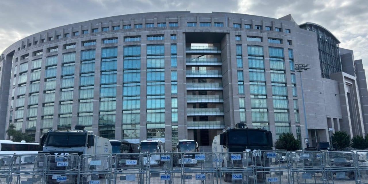 İBB iddianamesinin basın toplantısına Ankara müdahale etmiş