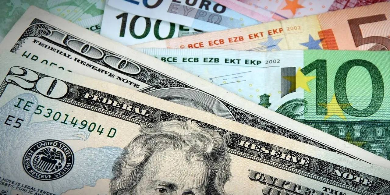Euro tırmandı, dolar sınırlı yükseldi