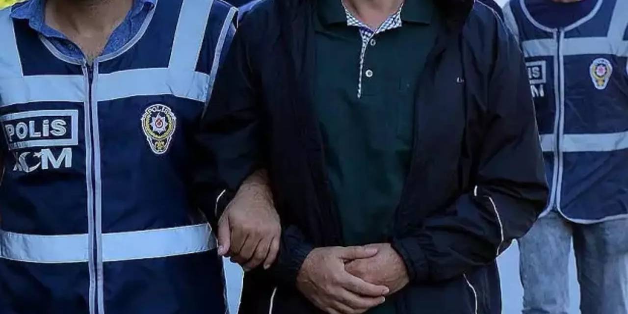 Sivas'ta 33 yıl 4 ay hapis cezasıyla aranan firari hükümlü yakalandı