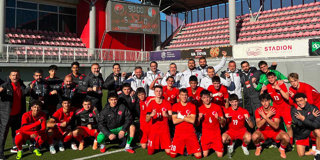 Milliler 5-0 kazandı: Galibiyet pozu verdi