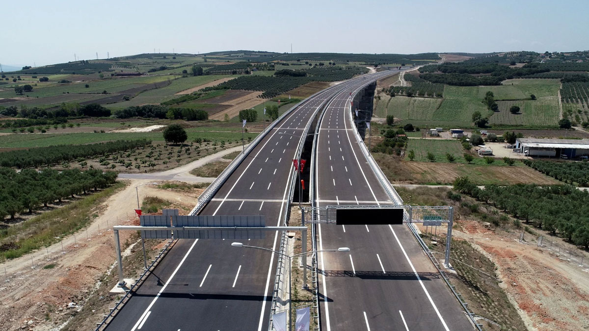 İstanbul-İzmir Otoyolu’nun maliyeti dudak uçuklatıyor