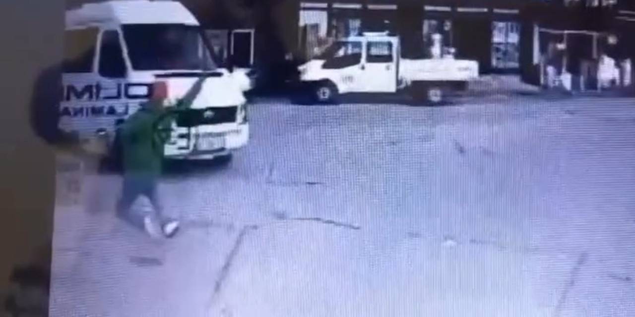 Dengesini kaybedip yere düştü: Minibüsünün altında kalarak can verdi