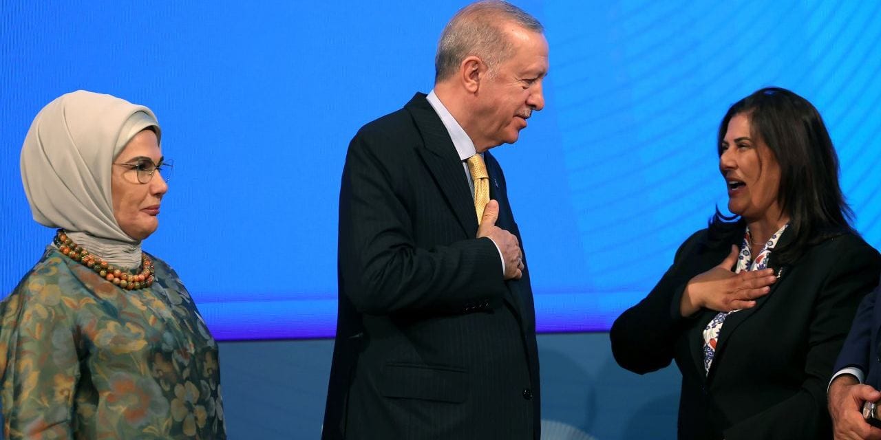 AKP'li Çerçioğlu'ndan eski yol arkadaşlarına: Ay sizin paranız mı yok?