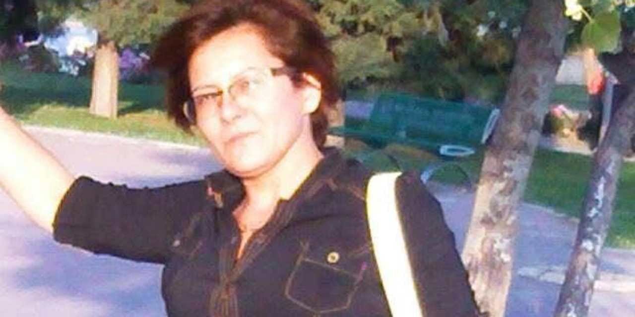 30 kedisi ile evde ölü bulundu