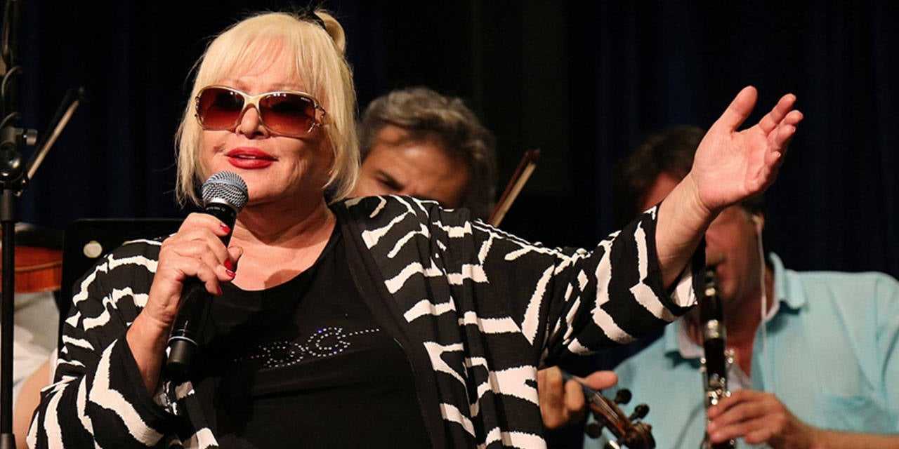 Muazzez Abacı'yı 'o mezarlığa defnetmeyin' diyerek kızına seslendi