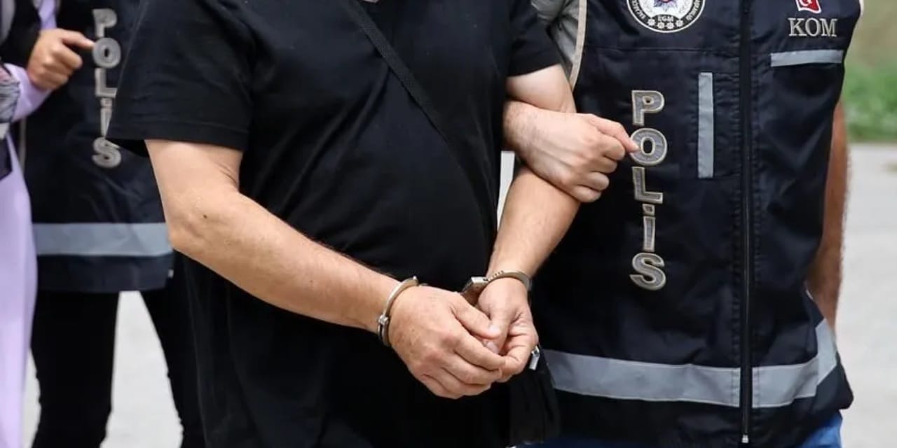 Özel okulda gizli kamera skandalı: Öğrencilerin görüntülerini kaydedip satan öğretmen tutuklandı